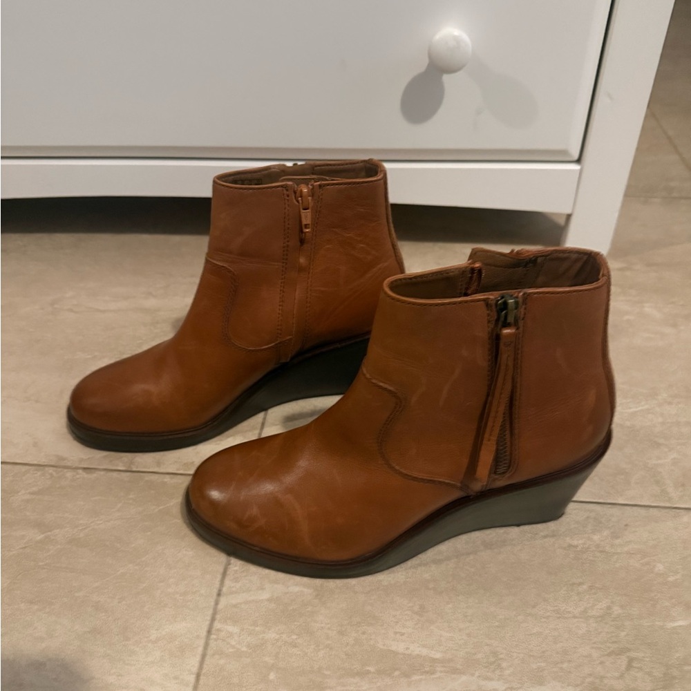 Clarks Tan Leather Wedge Ankle Boots